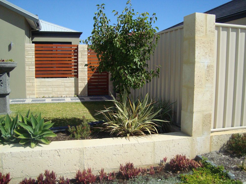 Limestone Retaining Walls 0431 526 649 Perth Wall Build Repair Specialists - Limestone Retaining Walls Perth
